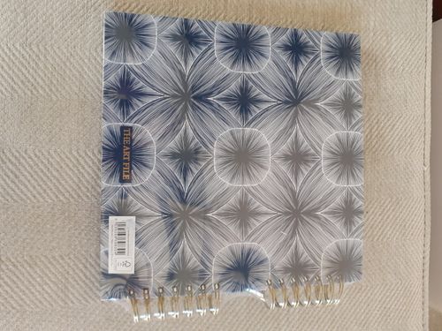 Photo Album with 40 self Adhesive Pages and Silver coloured Photo Frame 6x8 — image 7