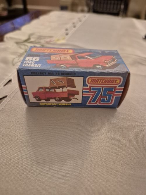 matchbox lesney superfast no 66 Ford transit repro box — image 2