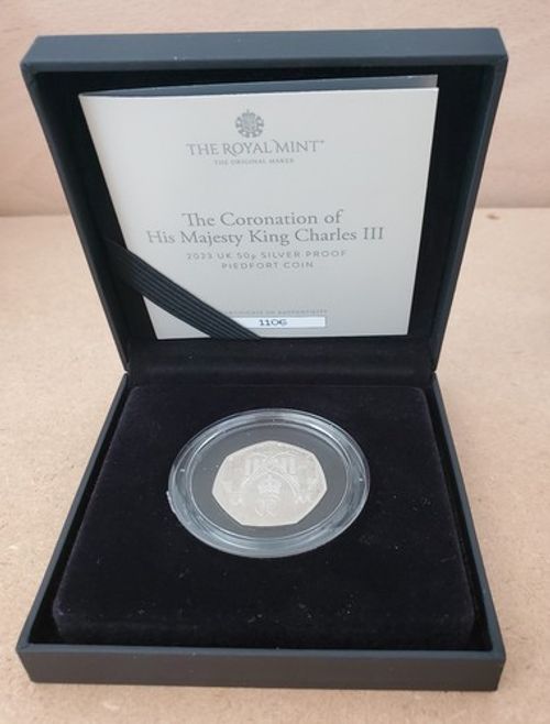 2023 THE CORONATION OF HM KING CHARLES III 2023 50p SILVER PROOF PIEDFORT COIN