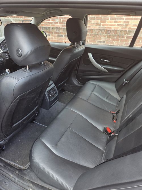 BMW 320d Estate — image 3