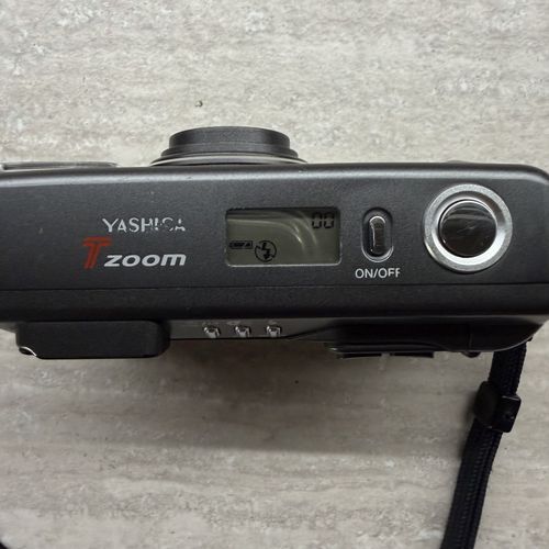 Yashica T Zoom P&S Camera Carl Zeiss Vario Tessar 28-70 [fully tested] — image 5