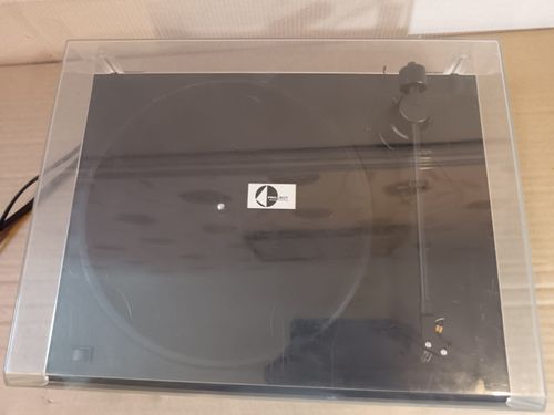 Pro-Ject Debut II Turntable Record Player Ortofon Cartridge — image 3