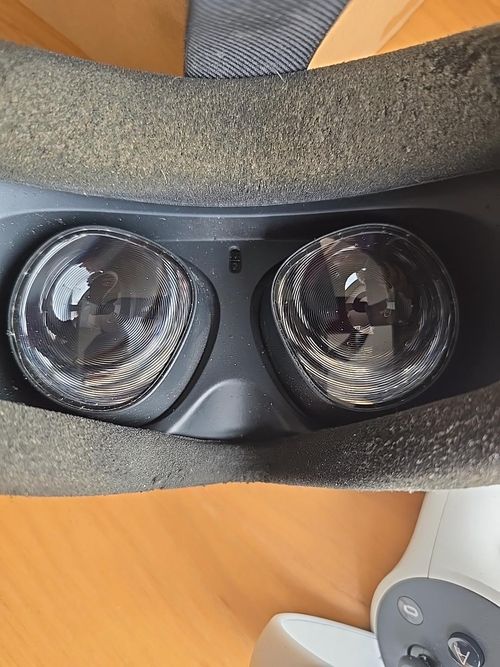 Meta Oculus Quest 2 256GB +Controllers+ Elite Strap With Battery + Official Case — image 4