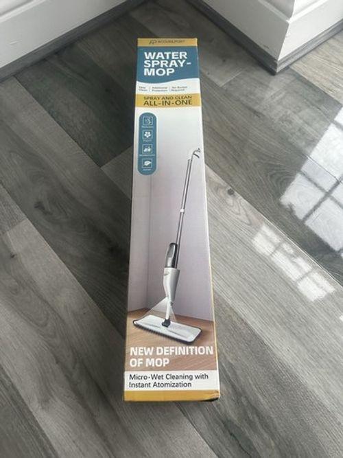 Spray Mop For Floor Cleaning 5 Reusable Microfibre Pads Water Bottle Tank UK