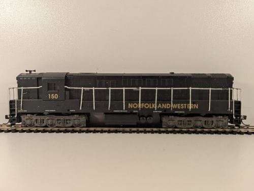 Atlas HO Scale Alco RSD-4/5 Diesel Locomotive 150 Norfolk and Western 43015 — image 5