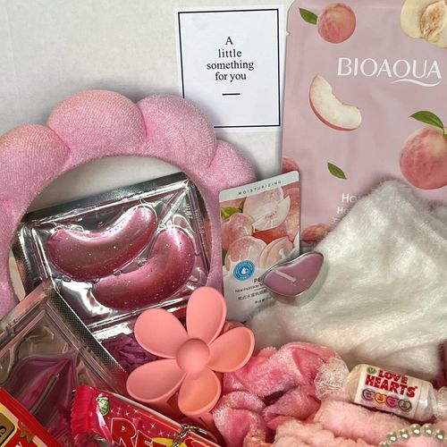 Pamper Hamper Spa Relaxation Gift Set Teenage Girl Birthday Hug in a Box — image 2