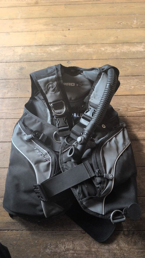 Aqua Lung Pro HD BCD Size Medium Scuba Dive Jacket Serviced Next Due Aug 2027 — image 2