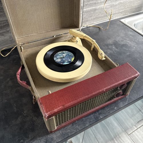 Vintage 1950s Pilot Music Master Vinyl Player Collaro Four Speed Changer — image 4