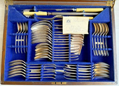 Antique Martin Hall A1 EPNS 52pc Cutlery Canteen West & Son Dublin