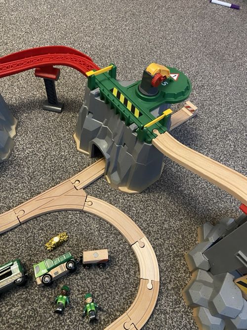 BRIO World Cargo Mountain Set 36010 Wooden Train Railway Track Playset — image 13