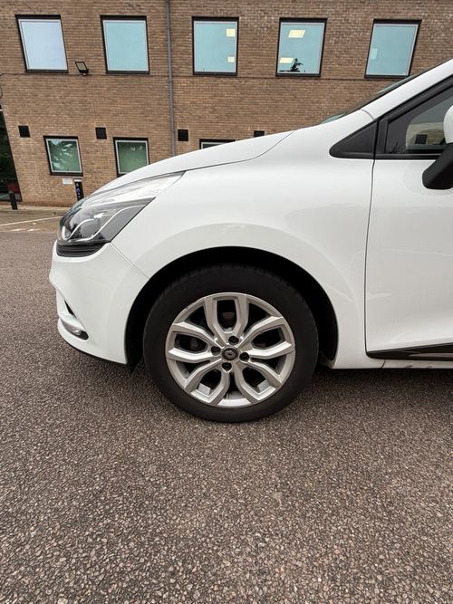 2018 - Renault Clio Dynamic Nav 1.2L — image 18