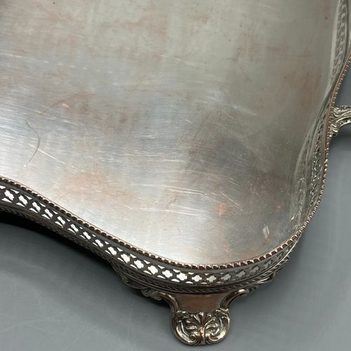 Antique Vintage Silver Plated Footed Serving Tray Handles Serpentine Scalloped — image 11