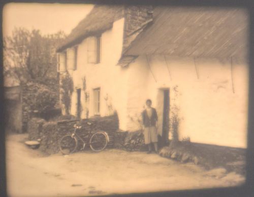 16mm CINE FILM HOME MOVIE FAMILY HORSES CHILDREN PLAYING GAMES CHARMING 1930s — image 19