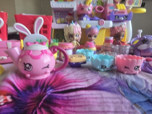 Kindi Kids Kindi Fun Supermarket Playset Bunny Carts Shopkins Toy Bundle Lot Toy — image 6