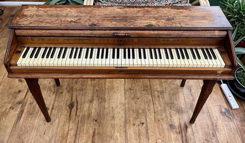 Virgil Practice Clavier — image 1