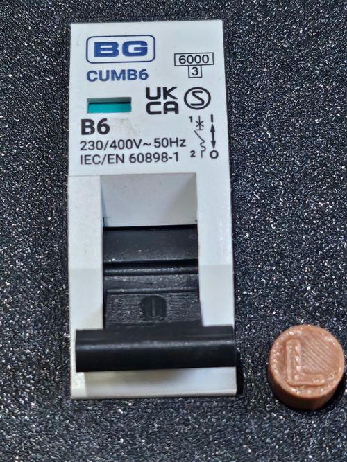 Safe Block  Quick Test with 6A MCB PROTECTION Mains Bare Wire Connector — image 4