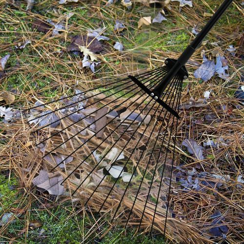 25 TINES ADJUSTABLE TELESCOPIC METAL GARDEN RAKE LEAF METAL HANDLE LAWN GRASS — image 12