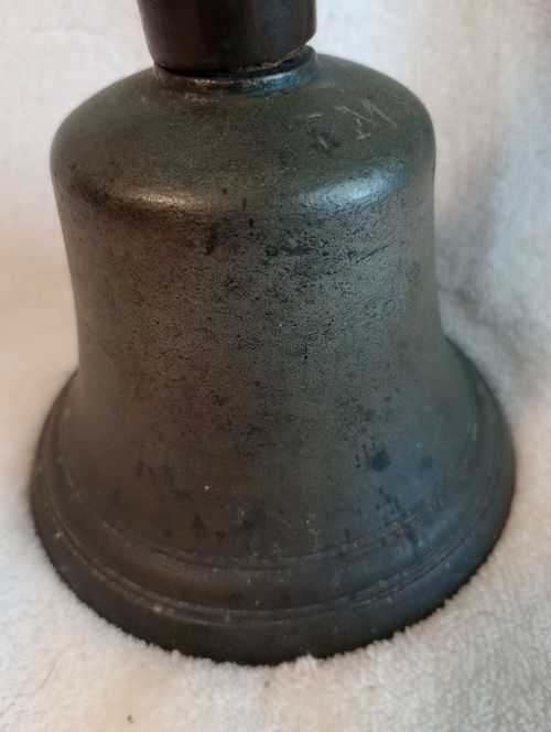 Vtg Brass Hand Bell Wooden Handle School Town Crier Air Raid Alarm 23cm Patina — image 5