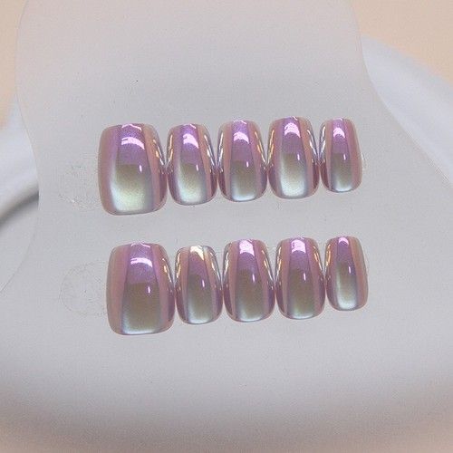 Press on Nails Short Square Light Purple Aurora Cat Eye False Nail With Glue Tab