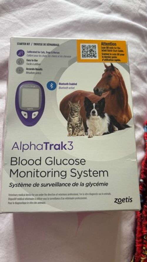 AlphaTrak 3 Blood Glucose Monitor with test strips and lancets