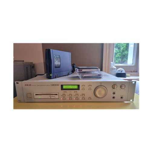 Akai S2000 Digital Sampler 32MB memory PLUS Iomega ZIP drive, 4 disks, leads