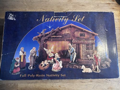 Nativity Set With Characters. Poly Resin. Very Good Condition. — image 1