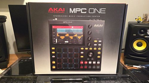 Akai MPC One Sampler 16-Pad Black w/ Cables Loaded 256GB SD, DECKSAVER Included