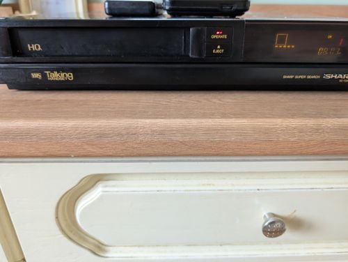 Sharp Vc-t310hm Vintage VHS Player With Remote — image 9