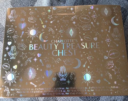Charlotte Tilbury Beauty Advent Treasure Chest  Gold Case, Full Size Items  — image 1