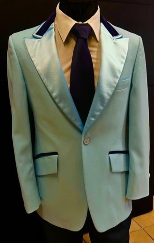 VINTAGE AFTER SIX LIGHT BABY BLUE MENS TUXEDO JACKET W/ NAVY VELVET TRIM RETRO