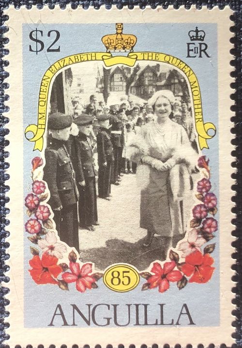 QUEEN MOTHER  -- STAMPS --   LIFE AND TIMES. --  PLUS THREE  MINI SHEETS — image 14