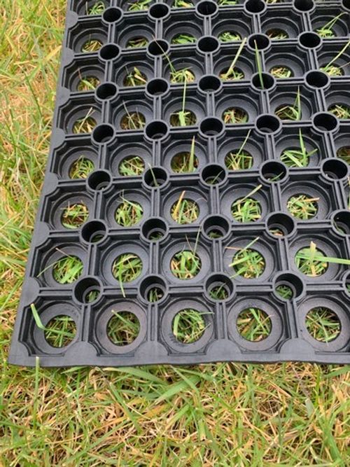 22mm Grass mats  gateway field mats playground matting  safety rubber Mud mats