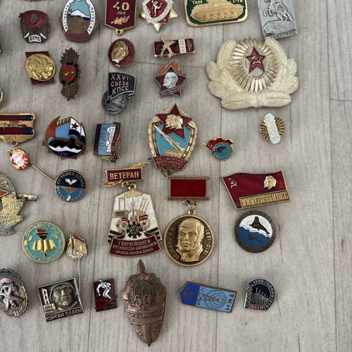 USSR Mixed Badges And Pins — image 4