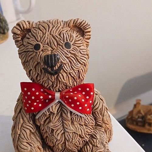 JAYKE Resin Teddy Bear Figurine Brown with Red & White Polka Dot Bow Tie