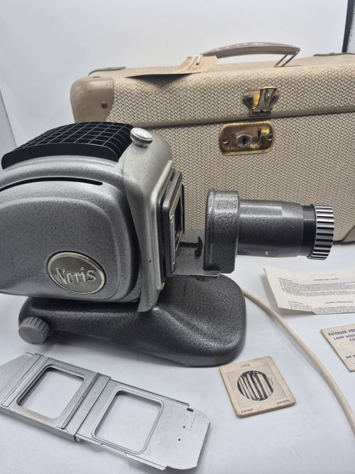 Vintage Noris Slide Projector With Case Slides & Accessories Untested — image 3