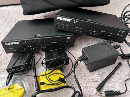 Shure LX4 Wireless Microphone System 2 Receivers 178MHz Bodypack Transmitters — image 11