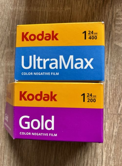 Olympus Trip 35 35mm Film Camera Silver with Lens Cap + Kodak Film x2 — image 7
