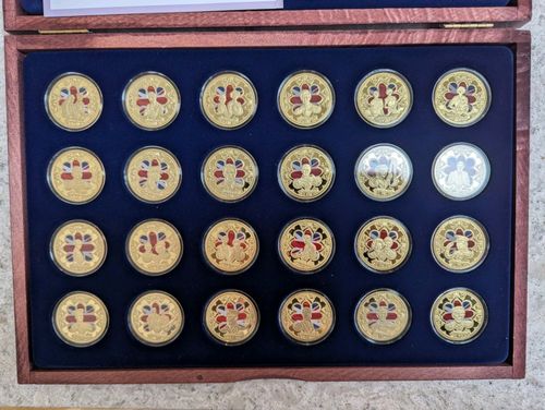 Windsor Mint King Charles III Commemorative Gold Plated Coin Collection boxed — image 1