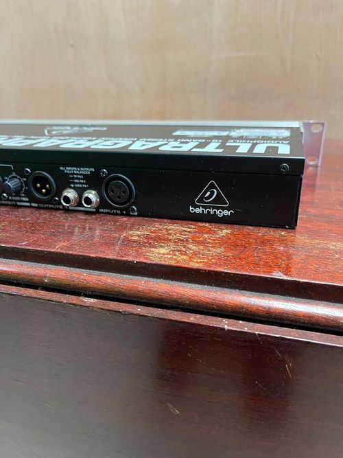 BEHRINGER ULTRAGRAPH FBQ-PRO. 15 band stereo Graphic Equalizer — image 11