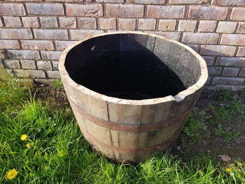 HALF OAK WHISKEY BARREL PLANTER POT TUB GARDEN FLOWERS SHRUBS WITH DRAINAGE HOLE — image 5