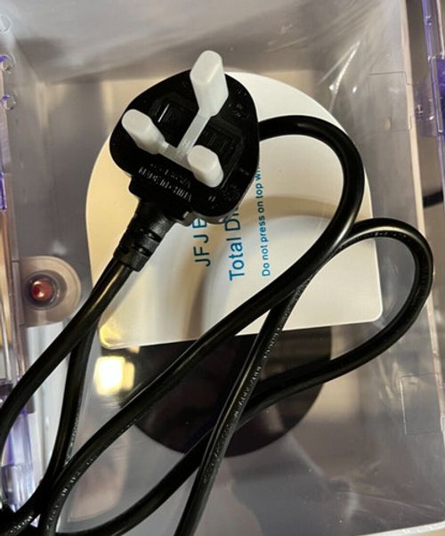 UK buyers ONLY (220 Volt JFJ Easy Pro Plus CD/DVD Repair Machine )