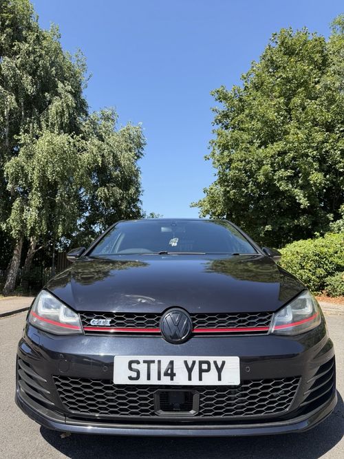 VOLKSWAGEN GOLF GTI (2014) — image 2
