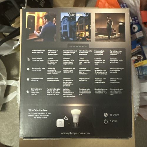 Philips Hue E27 1100lumens White Smart Starter Kit: 2 Bulbs + Bridge 🎄🎁 — image 3
