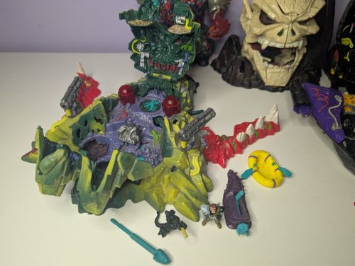 Mighty Max Vintage Large Toy PlaySet Bundle With Accessories  — image 7