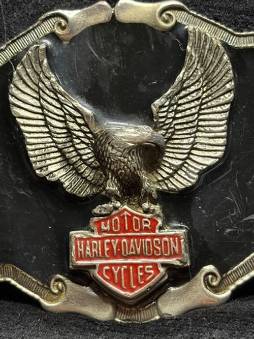 HARLEY DAVIDSON MOTORCYCLES EAGLE BELT BUCKLE NO MARKINGS - DAMAGE TO REAR SHOWN