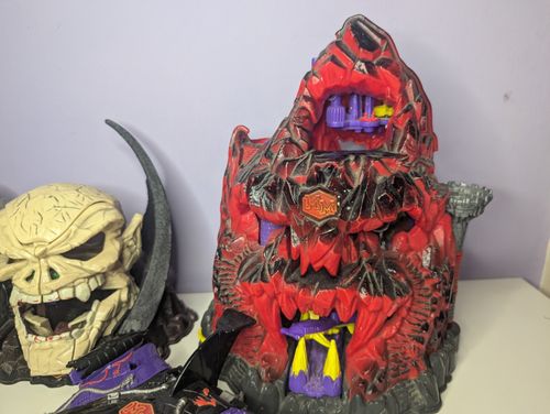 Mighty Max Vintage Large Toy PlaySet Bundle With Accessories  — image 2