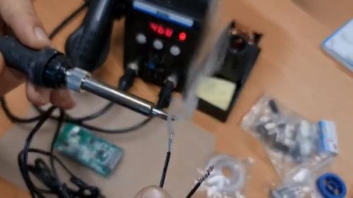 2 In 1 Soldering iron Station Kit Digital Hot Air Gun Rework Station 700W — image 12