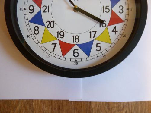 RAF SECTOR REPLICA WALL CLOCK 30cm BLACK — image 2