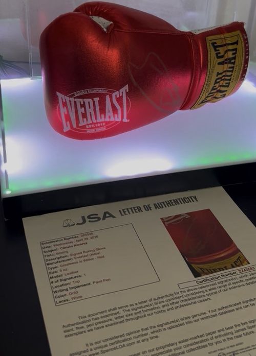 Canelo Alvarez Signed Everlast Red Boxing Glove JSA Authenticated — image 2