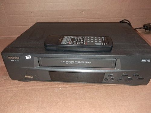VCR VHS Video Cassette Recorder player SERVICED REMOTE Play Vhs Tapes 